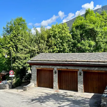Altus Chalet